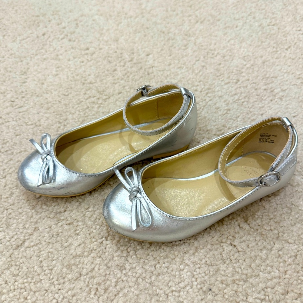Janie and Jack silver Mary Jane’s size 11